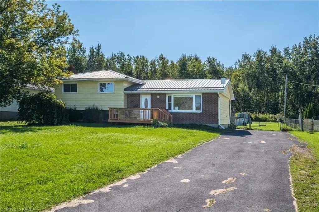 Quinte West, ON K8R 1G1,1195 MOIRA ST W