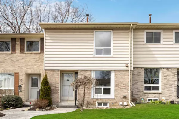 Oshawa, ON L1K 1M1,611 Galahad DR #31