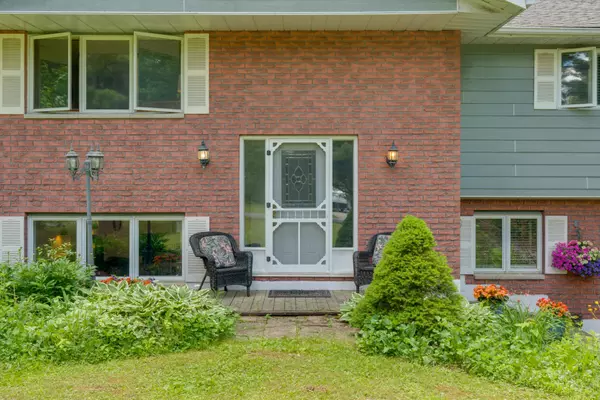 Severn, ON L3V 0W9,3998 Martindale CRES