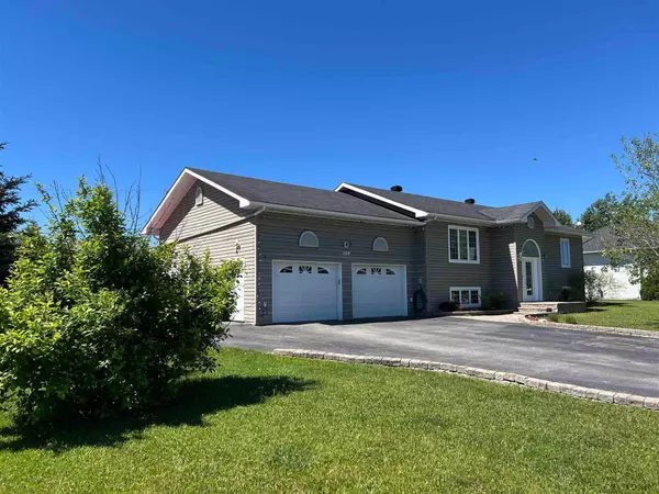 Iroquois Falls, ON P0K 1E0,140 New Circle PL