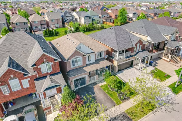 Mississauga, ON L5M 7Y7,3905 Janice DR