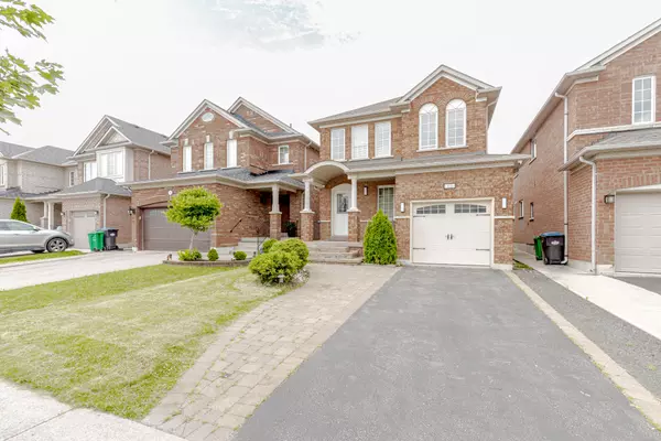 Caledon, ON L7E 2L8,105 Emily Carr Cres CRES S