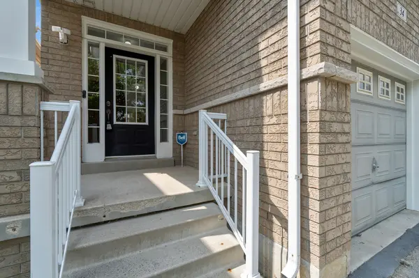 Brampton, ON L6V 4N6,34 Palm Tree RD