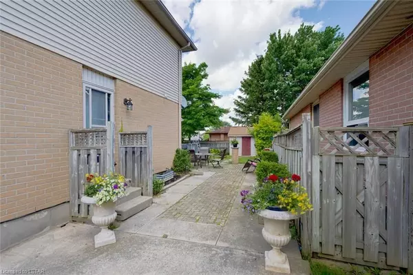 London, ON N6E 3P5,74 ERICA CRES