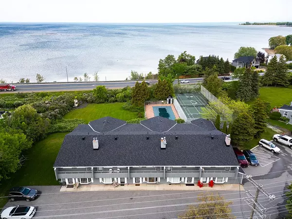 Blue Mountains, ON L9Y 0N1,139 Lakeshore RD E #13