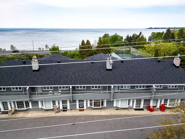 Blue Mountains, ON L9Y 0N1,139 Lakeshore RD E #13