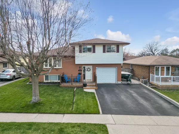 Cambridge, ON N1R 4S8,14 Tutton PL