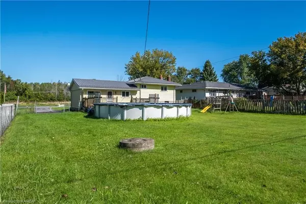 Quinte West, ON K8R 1G1,1195 MOIRA ST W