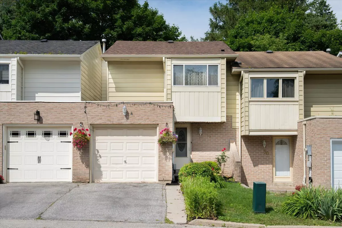 Bradford West Gwillimbury, ON L3Z 1N2,52 Deer Run CRES