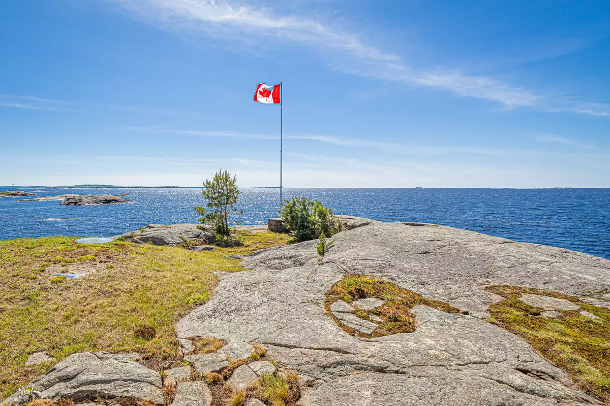 Georgian Bay, ON P0E 1E0,2 Island 2820 N/A