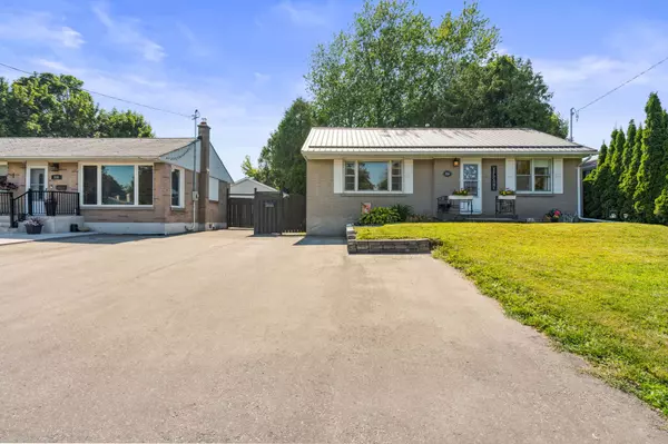 Oshawa, ON L1H 6V5,554 Harmony RD S