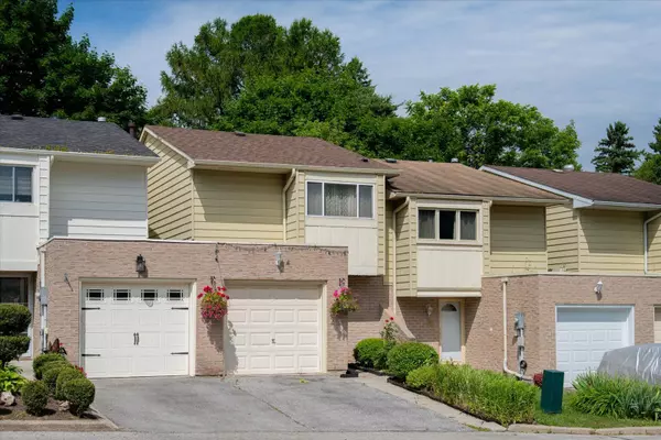 Bradford West Gwillimbury, ON L3Z 1N2,52 Deer Run CRES