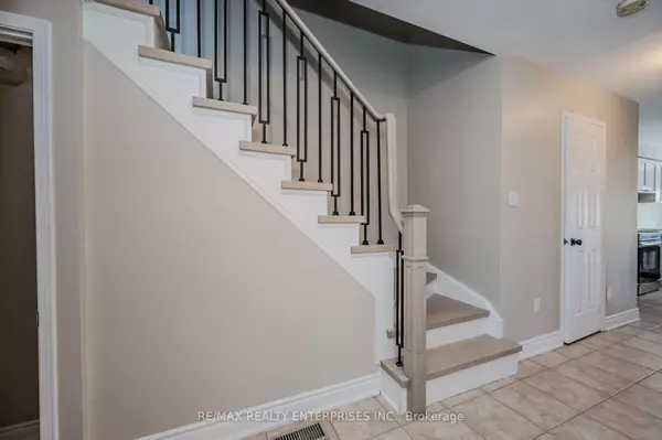 Mississauga, ON L5V 2T5,5958 Ridgecrest TRL