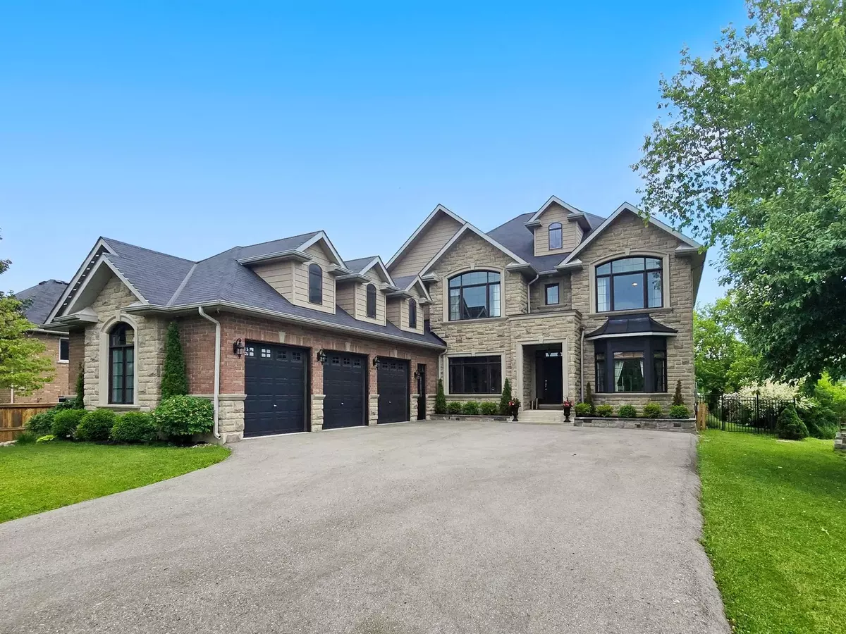 East Gwillimbury, ON L0G 1M0,28 Haig CRES