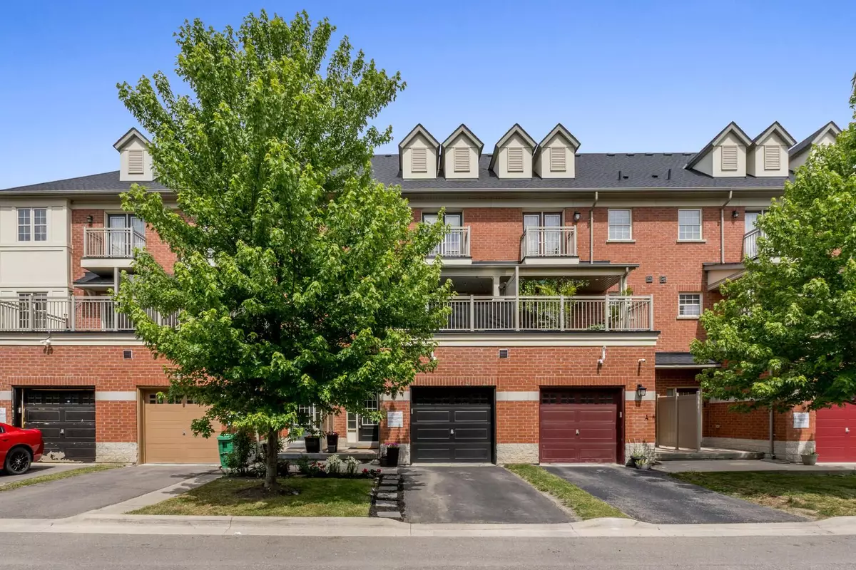 Peel, ON L6R 3T4,2530 Countryside DR #3