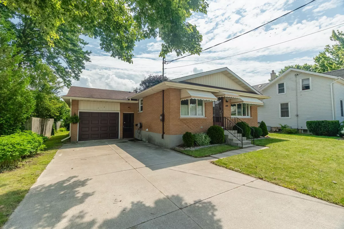 Huron, ON N0M 1S1,516 Andrew ST