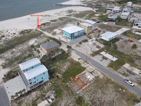 119 42nd St  # 3, Mexico Beach, FL 32456