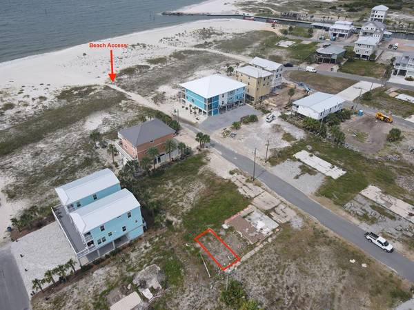 119 42nd St  # 4, Mexico Beach, FL 32456