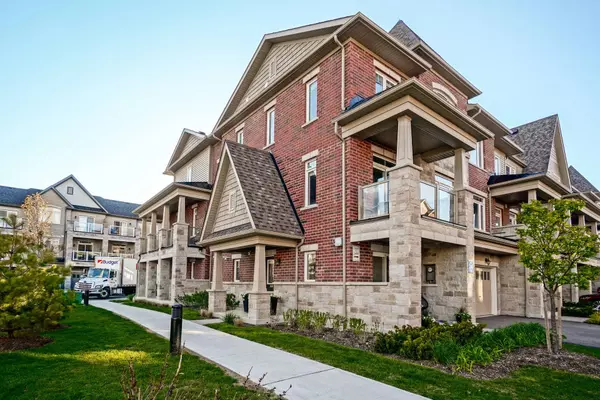 Pickering, ON L1X 0E6,2466 Mayapple Crossing DR #24