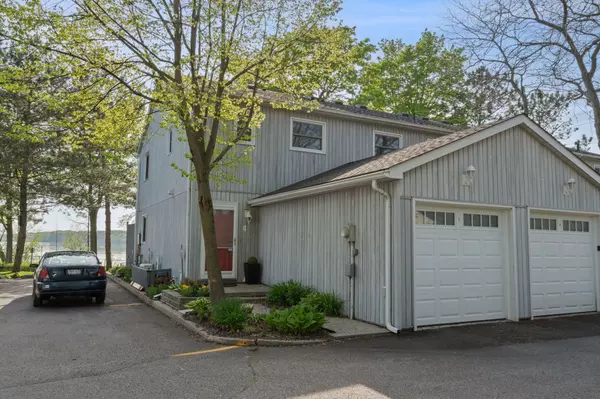 Orillia, ON L3V 7N5,1 Olive CRES #4