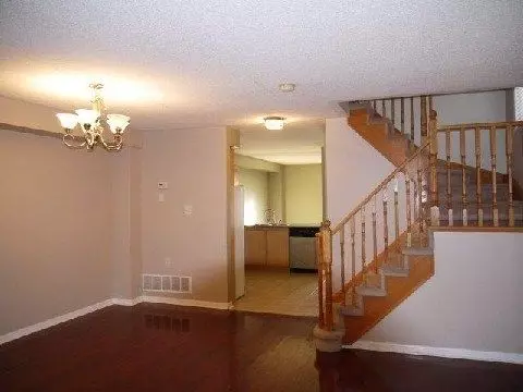 Mississauga, ON L5N 8K6,1373 Spring Garden CT