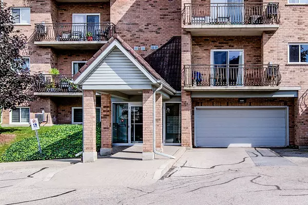 Kitchener, ON N2A 4J6,345 Briarmeadow DR #302