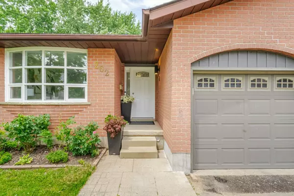 Kitchener, ON N2K 3R7,262 Tagge CRES