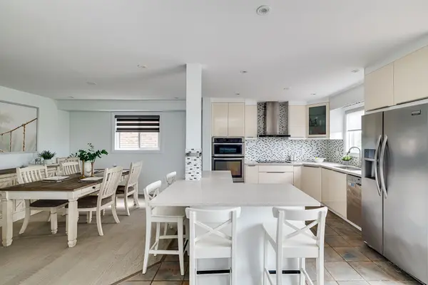 Hamilton, ON L9C 7V2,38 Briarose PL