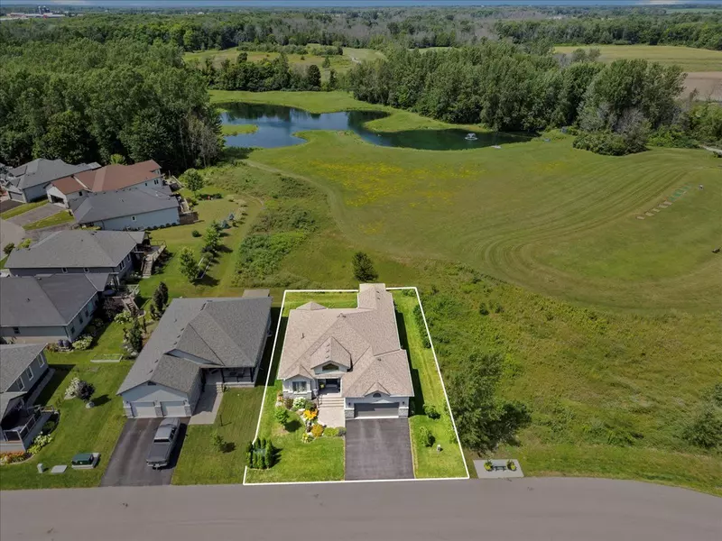 36 Dorchester DR, Prince Edward County, ON K0K 3L0