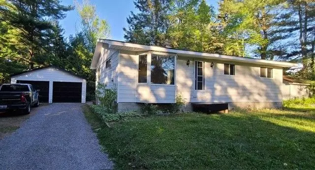 1155 Manitoba ST, Bracebridge, ON P1L 1W9