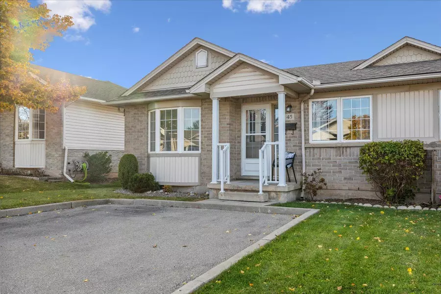 24 Kenyon CRES #45, Grimsby, ON L3M 5S4