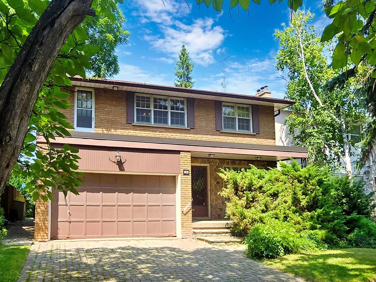 Toronto C12, ON M2P 1J5,16 Carnwath CRES