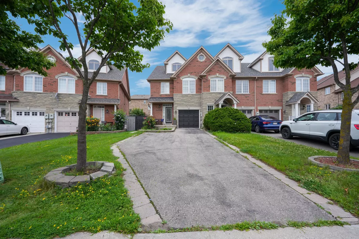 Vaughan, ON L4L 9H6,122 Foxchase AVE