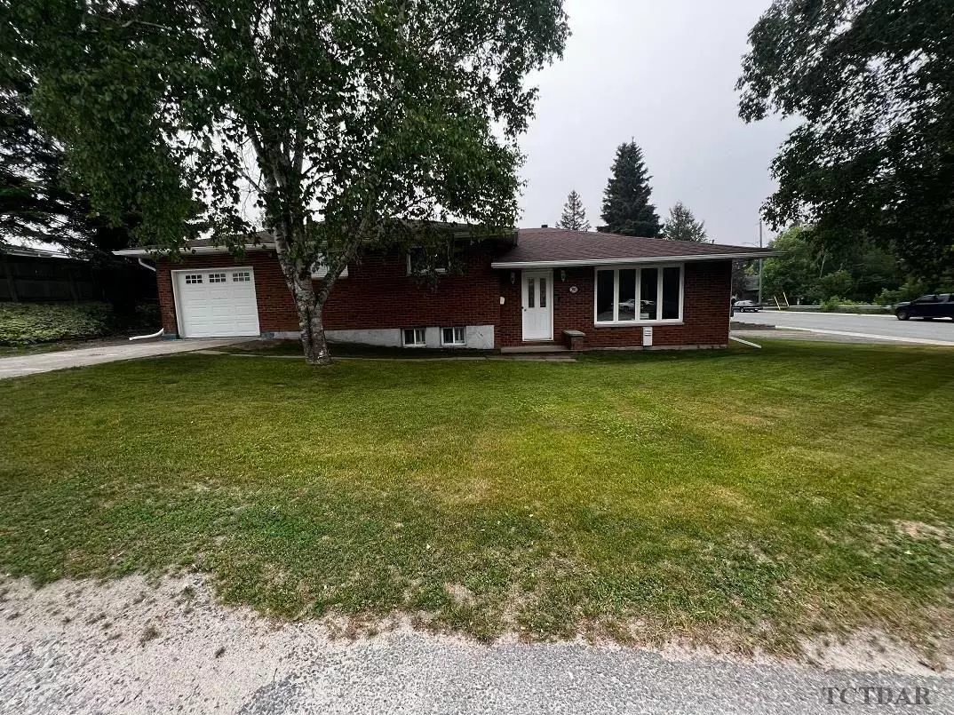 Timmins, ON P4N 5Y8,291 Brousseau AVE