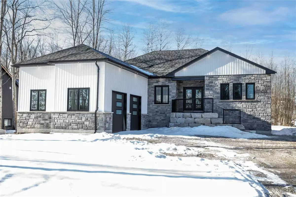 Kawartha Lakes, ON L0W 1W0,13 Park LN