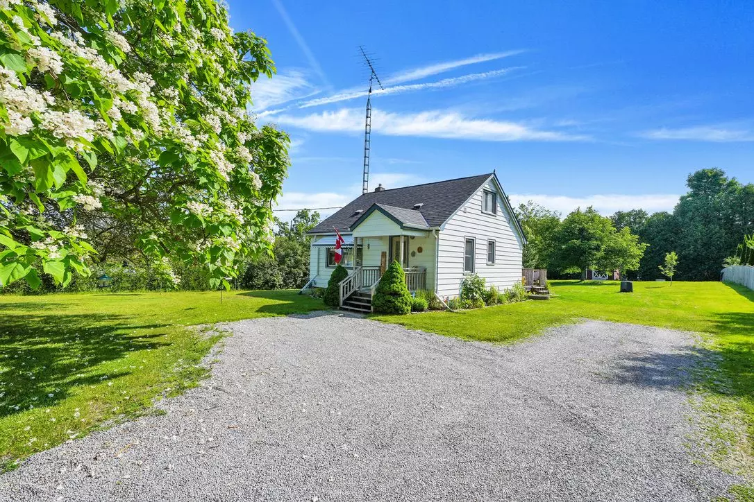 Smith-ennismore-lakefield, ON K0L 2H0,3296 Lakefield RD