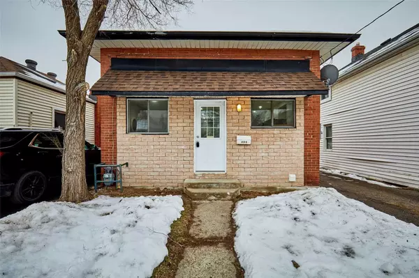 Oshawa, ON,109 Nassau ST