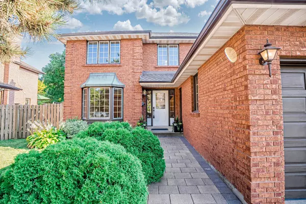 Oakville, ON L6H 3H1,1379 Golden Meadow TRL