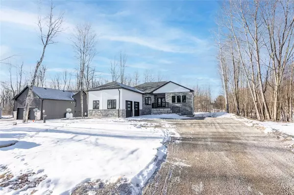 Kawartha Lakes, ON L0W 1W0,13 Park LN