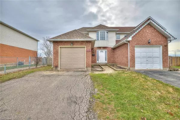 Thorold, ON L2V 5A5,115 DEVINE CRES