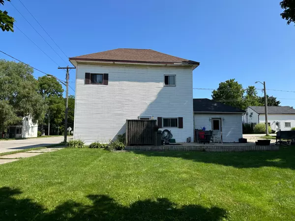 Lambton Shores, ON N0M 1B0,7356 Arkona RD