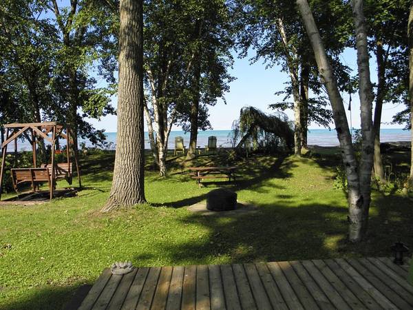 Lambton Shores, ON N0N 1J2,9891 Lake RD