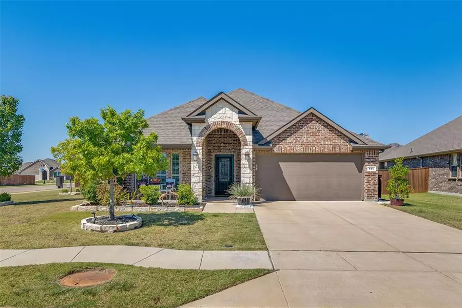 324 Jefferson Lane, Fate, TX 75189