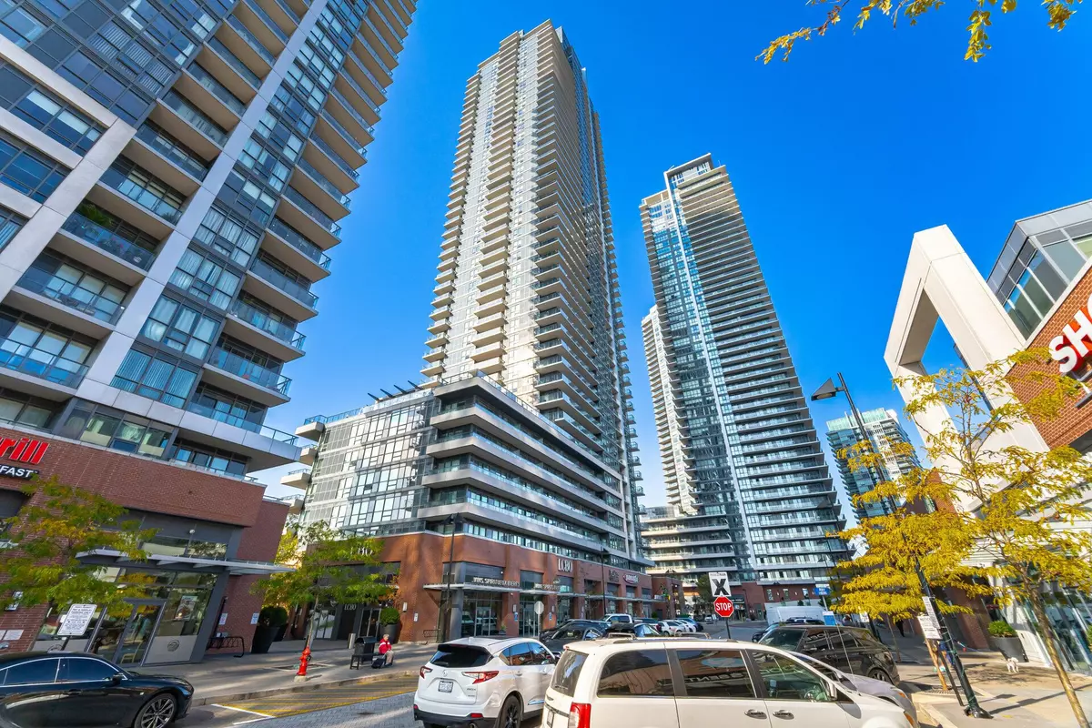 Toronto W06, ON M8V 0C1,2220 Lake Shore BLVD W #1807