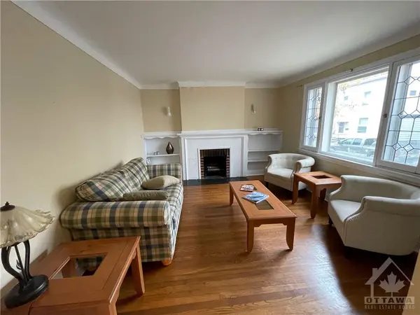 21 PERKINS ST, Ottawa, ON K1R 7G4