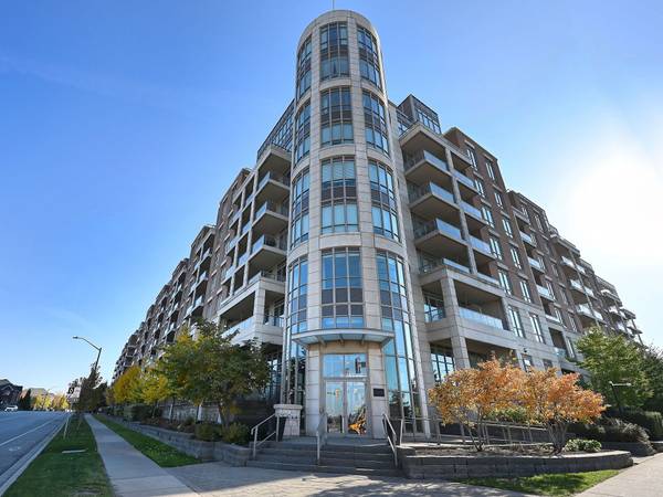 2480 Prince Michael DR #107, Oakville, ON L6H 0E9