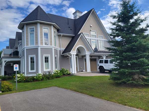 2 Carnoustie LN, Georgian Bay, ON L0K 1S0