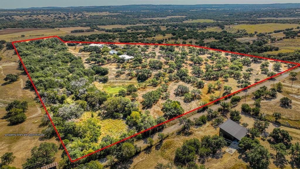 407 Rocky Road, Hye, TX 78635