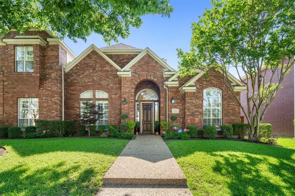 Plano, TX 75025,8709 Berwick Drive