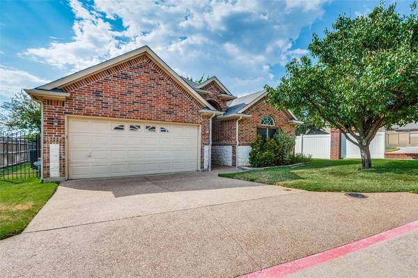 Bedford, TX 76021,1228 Orchard Breeze